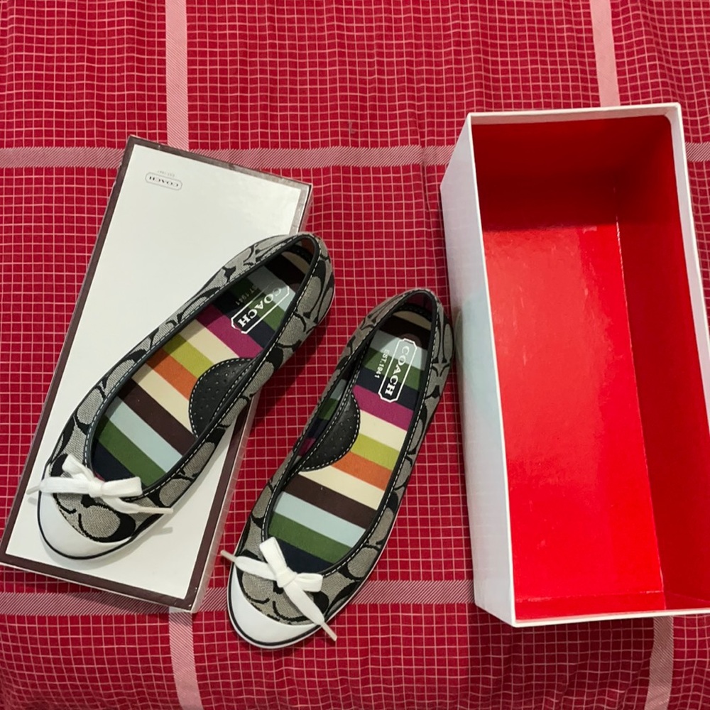 Coach closed toe flats